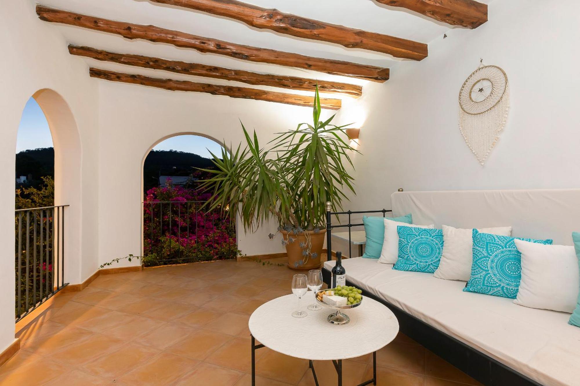 In Sleeps 10 - Sa Vinya