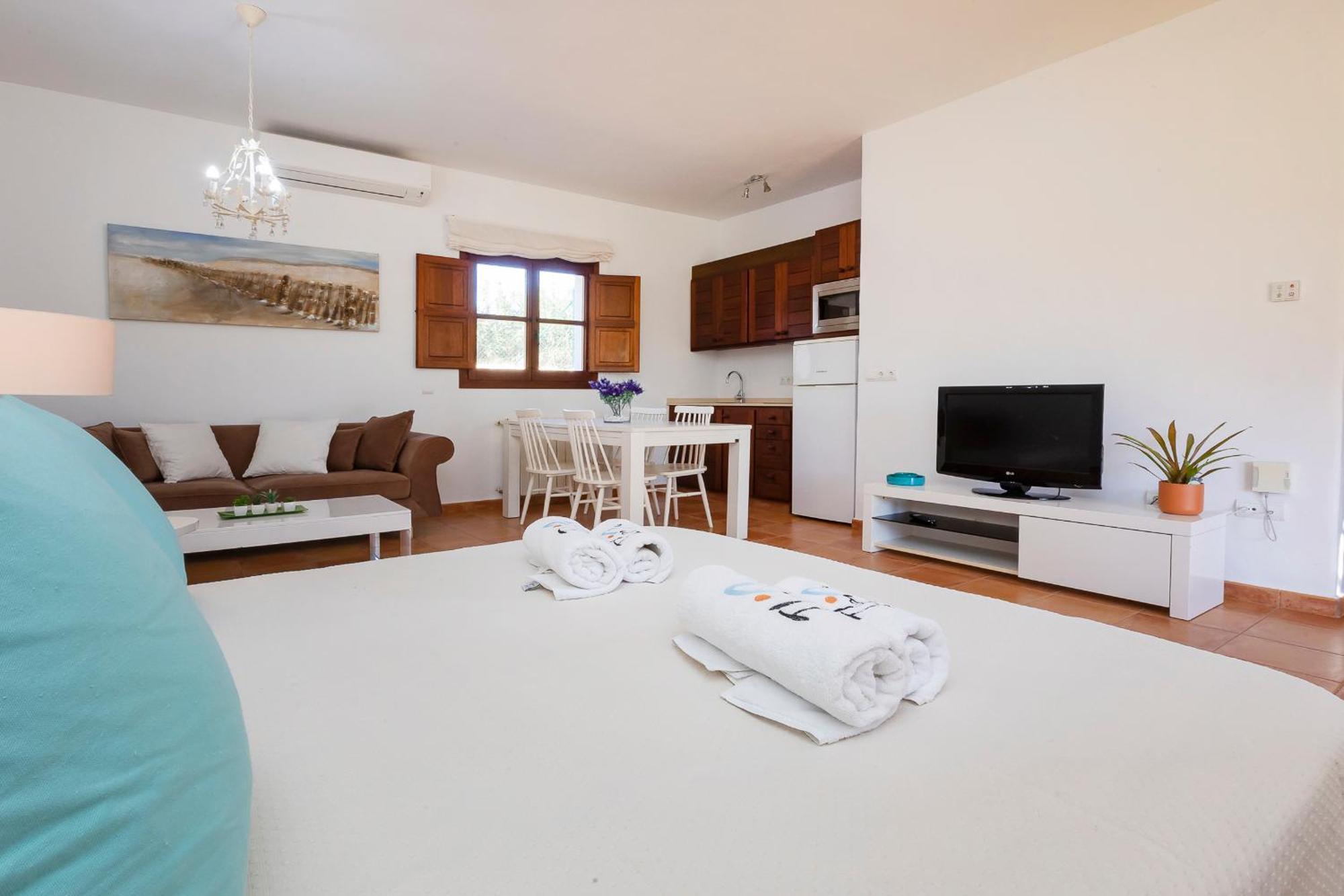 In Sleeps 10 - Sa Vinya