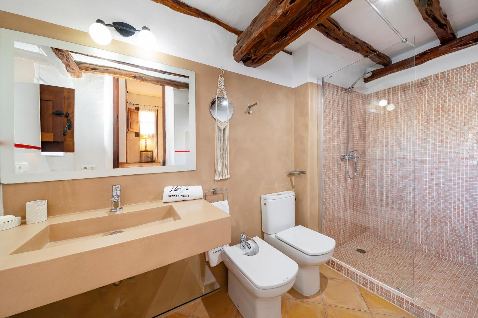 In Sleeps 10 - Sa Vinya Villa