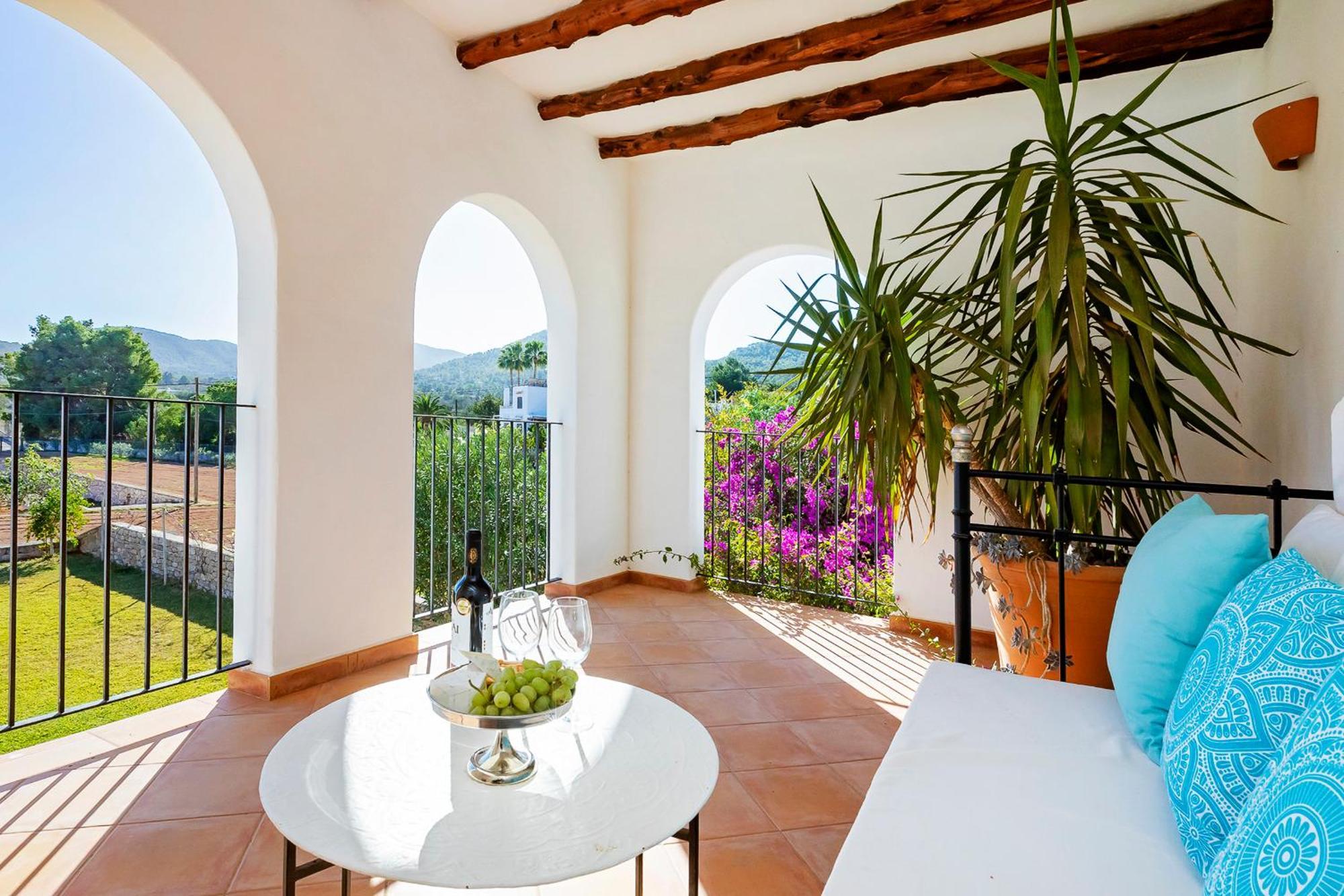 In Sleeps 10 - Sa Vinya *