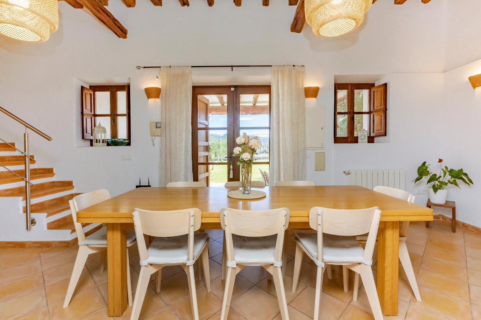 In Sleeps 10 - Sa Vinya Villa *