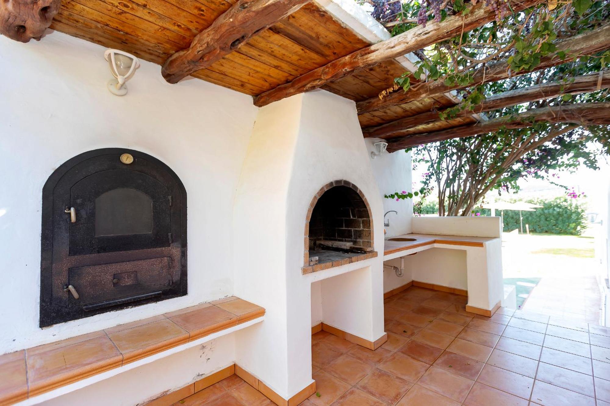 In Sleeps 10 - Sa Vinya