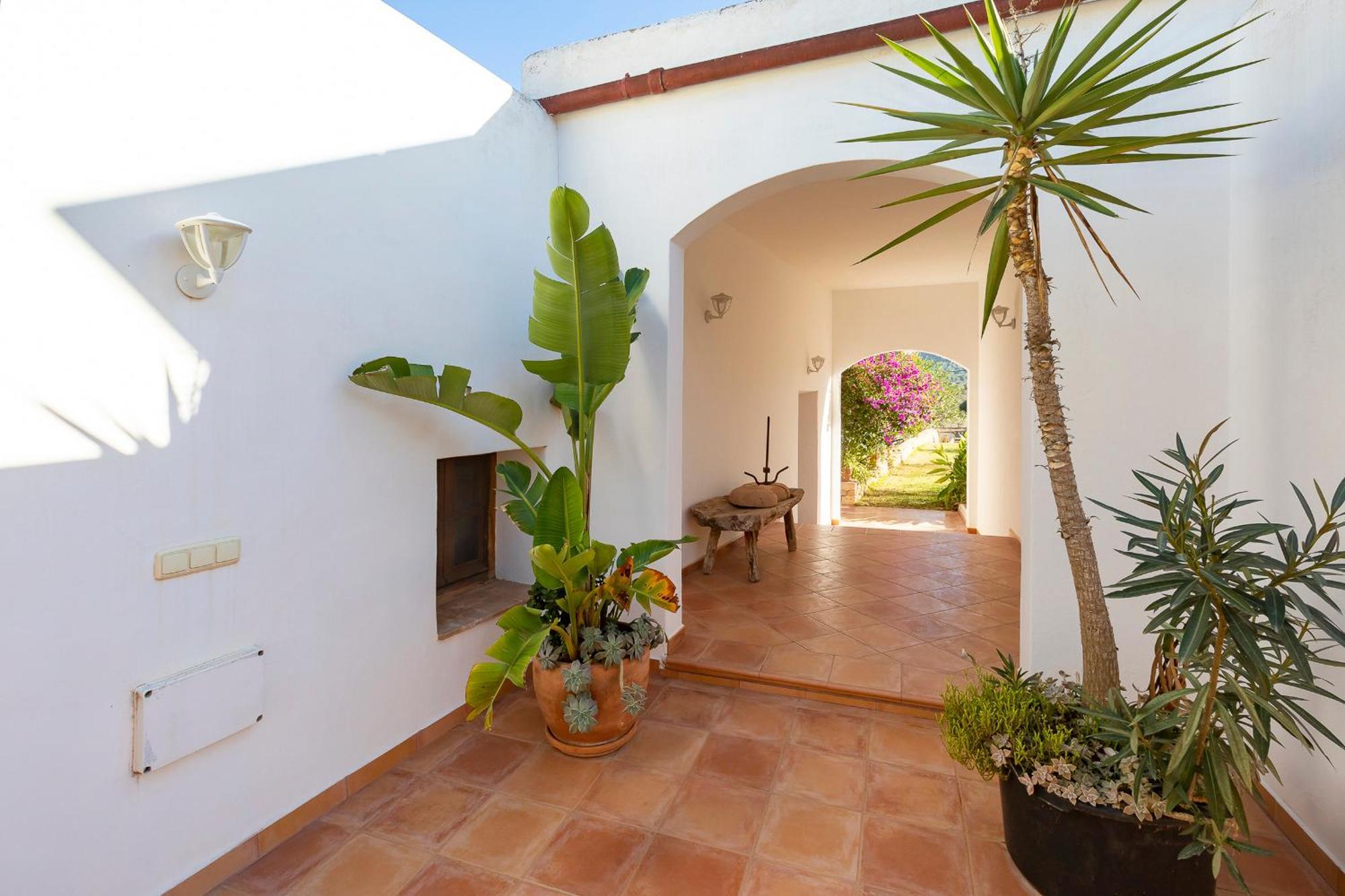 In Sleeps 10 - Sa Vinya *