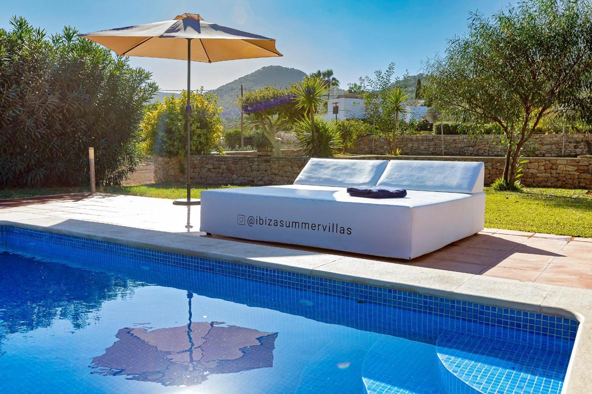 In Sleeps 10 - Sa Vinya